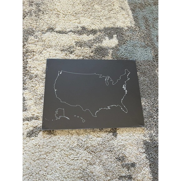 HANGING WOODEN BLACKBOARD/MESSAGE BOARD – USA Outline, 16x12" - Brand New Sealed - Picture 1 of 3